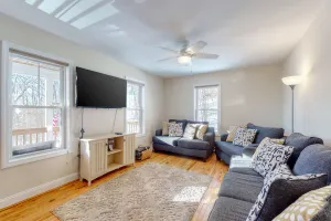 Image of Dog-friendly home with large deck, AC, grill, fireplace & beach access