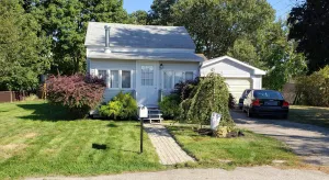 Image of Cozy cottage in  Warwick's West Bay