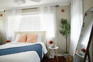 Image of Cozy Beach Block Home ~ Private yard with BBQ grill & Lounging Rooftop deck