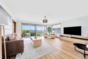 Image of Bateau Bay Family Escape - Magical sunset views