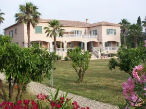 Image of PRESTIGE VILLA WITH TENNIS COURT AND PRIVATE BEACH ACCESS 100 m
