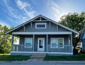 Image of Augusta Bungalow - Three Bedroom House, Sleeps 8