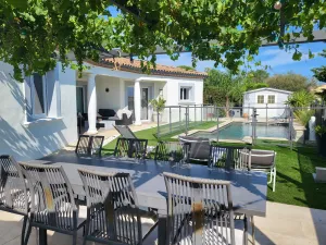 Image of Villa with heated pool, 10min from beaches