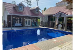 Image of Resort-Style Cottage w\/Pool @The House on the Hill