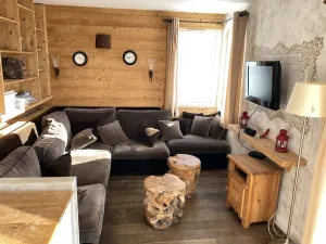 Image of Apt. duplex of 72 m2, 3 bedrooms, in the heart of Alpe d'Huez garden