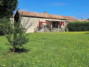 Image of Magnificent Aveyronnaise property set in 2,700m2 of enclosed, secure grounds.