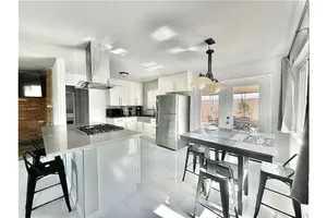 Image of FAIRHAVEN Home: Country Living★King Bed★Laundry★AC