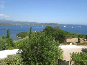 Image of House 6 people beachfront overlooking the Gulf of Porto Vecchio