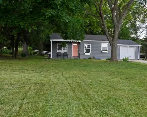 Image of Recently renovated country cottage, 2.5 miles from Shipshewana