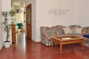 Image of NB holiday apartment or live temporarily \/ near the train station