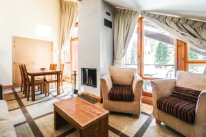 Image of Charming 6th-floor 2-bedroom apartment with fireplace