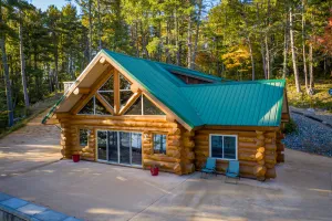 Image of Stunning 4 Season Lake Burntside Log Cabin