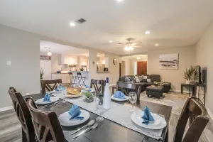 Image of SW Retreat | Sleeps 9 | King Bed | Pet-Friendly | High-Speed WiFi