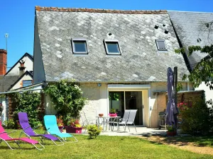 Image of Charming Grange with Terrace near Loire Castles – 2 BR, A\/C, WiFi, Pet Free, 700m² Shaded Garden