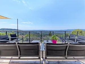 Image of Spacious air-conditioned villa, heated pool and SPA, breathtaking views.