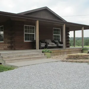 Image of Secluded, Log Rental Cabin, Private Hot Tub,on Southern Illinois Wine Trail