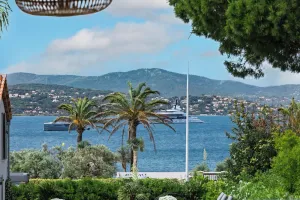Image of Villa at the entrance to St Tropez sea view beach 2 minutes walk