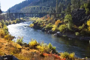 Image of Your Home Away From Home! 4 Amazing Units, Close to Rogue River. Free Parking!
