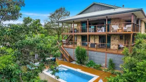 Image of A Perfect Stay - Mulivista