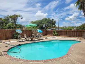 Image of Spacious Coastal Villa W\/ Heated Pool, Office & Gameroom