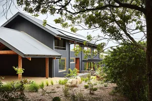 Image of Architecturally designed stunning house close to peninsula wineries & beaches