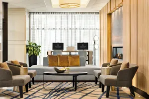 Image of Sheraton Suites Chicago O'Hare