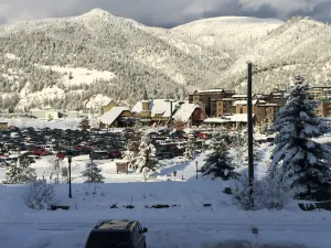 Image of 2 Bedroom, 2 Bath Luxury Condo close to Silver Mountain Resort