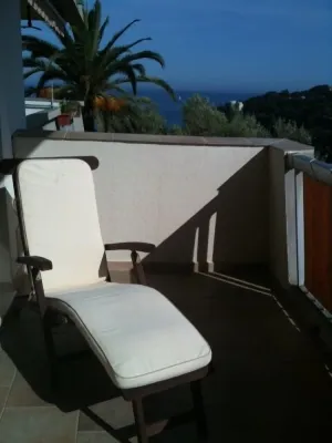 Image of LARGE 2 BEDROOMS, RESIDENCE WITH SWIMMING POOL \/ PARKING