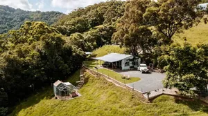Image of Little Shed on Woodhill