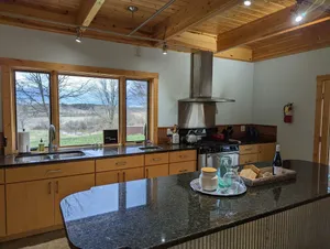 Image of Serene Rural Retreat w\/ Stunning Views - Just a short drive from hiking and OU!