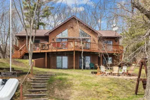 Image of Full Rec Lake w\/pontoon to rent! 🏖 Beach. 🐶 friendly.