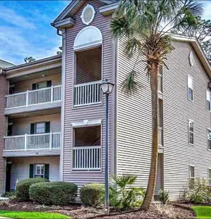 Image of Newly Updated! Close to Restaurant’s and Beach