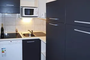 Image of 10m from shops, 6th floor, view mountain, swimming pool, balcony, tv, ski locker, 35m², Les Orres