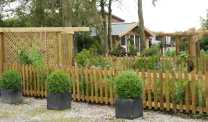 Image of Stunning 2-bedroom Log Cabin