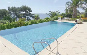 Image of Stunning Apartment In Istres With Wifi