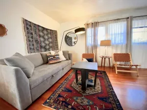 Image of Central Craftsman Apartment