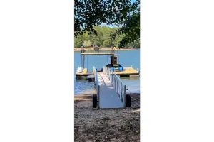Image of Peaceful 3 bedroom lakehouse w\/private wooded lot.