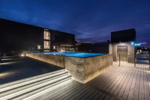 Image of Cozy 2BR-2BA Rooftop Pool & BBQ, WiFi & Netflix