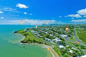 Image of Air-conditioned Cooee Bay Beach House with Wi-Fi