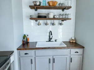 Image of Cozy 3 BR home in a small town, 8 minutes from downtown Indy\/ fountain square