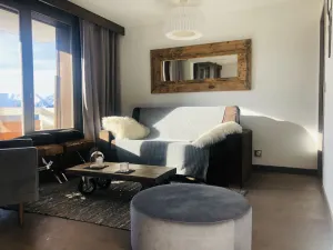 Image of Alpe d'Huez Large 70 m² apartment at the foot of the slopes with heated pool