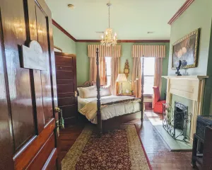 Image of The Pea Ridge Room at the Town House Inn