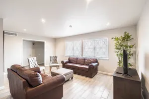 Image of ★ 1-10-Sunland, WEST, Great for families & long stays, Pet friendly ★