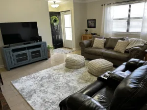 Image of Quiet Townhome just blocks from downtown Opelika, and minutes from everything!