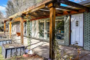 Image of Stunning Home Close to Downtown, Skiing & Red Rocks