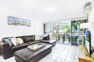 Image of Cozie Homes - Mantaray on Macrossan