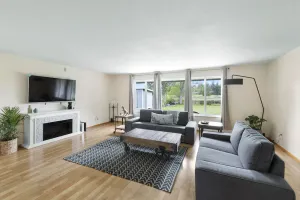 Image of Lakefront Gateaway at Chambers Lake - 3 bd 2 ba w\/ AC