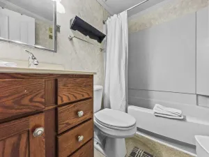 Image of ML148 Corner Unit Fireplace WiFi Parking Connects To ML150 Rented Separately