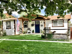 Image of “WYNOT BUNKHOUSE”, Western class in a quaint backyard retreat