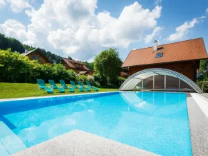 Image of Nice apartment in villa for 6 guests with WIFI, pool, TV, terrace, pets allowed and parking